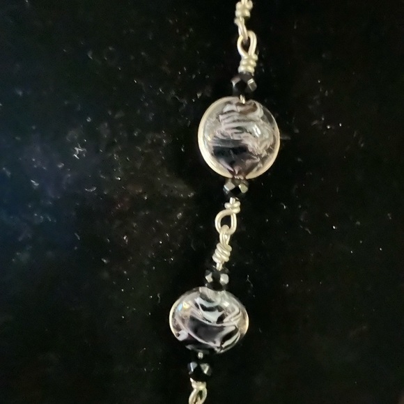 Handmade bead and wire necklace - Picture 2 of 2